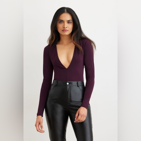 DYNAMITE | BNWT Sculpt long sleeve deep V neck body suit | size large - Picture 1 of 12
